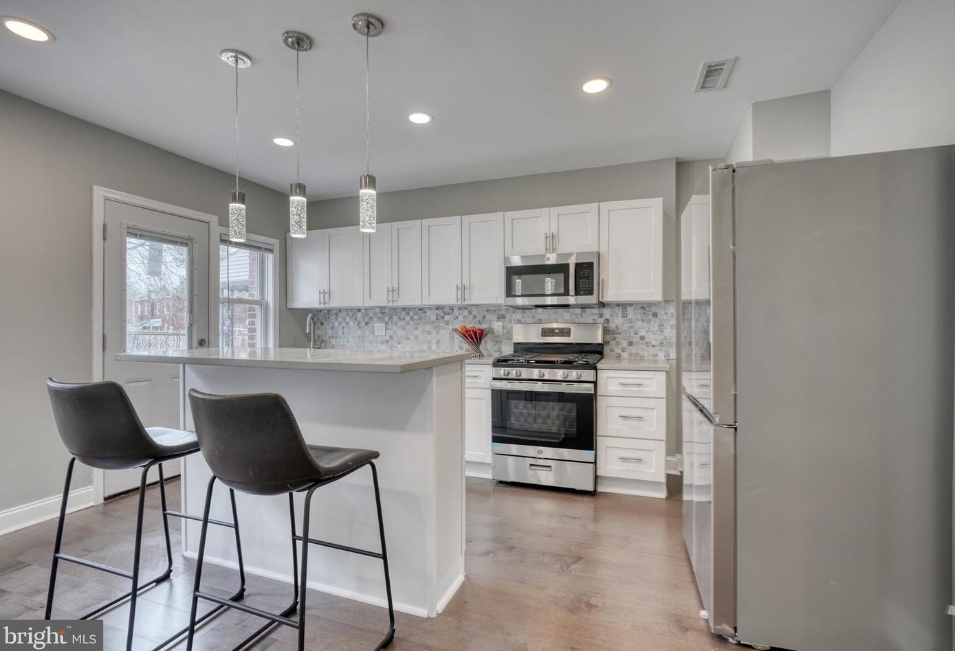 2406 Shirley Ave, Baltimore, MD 21215-7016