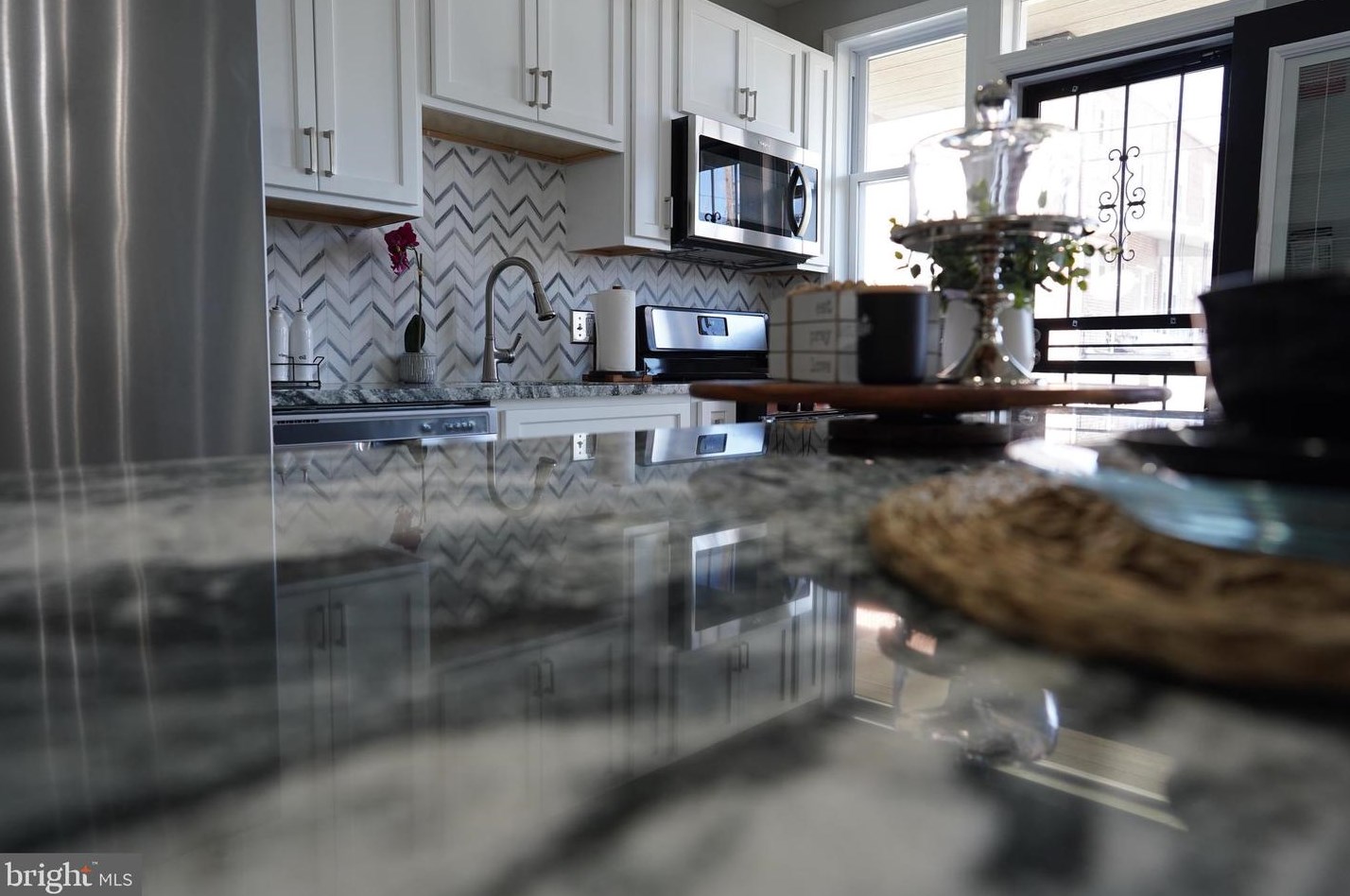 2806 Erdman Ave, Baltimore, MD 21213-1138