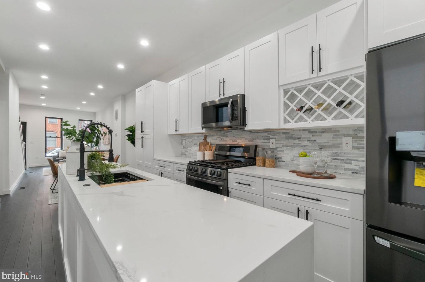 59 Heath St, Baltimore MD  21230-4842 exterior