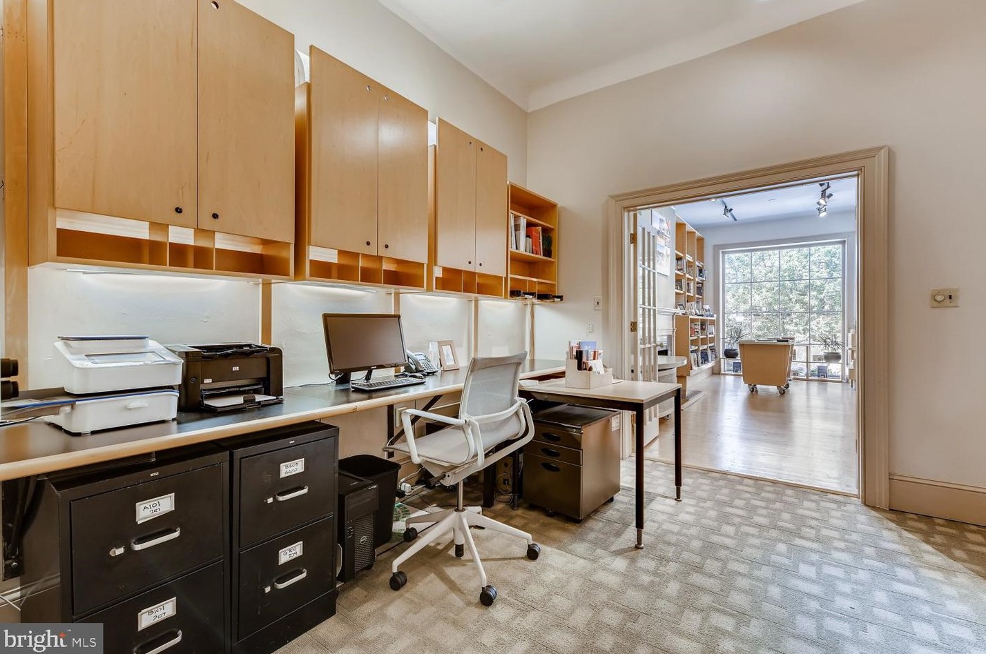 11 Chase St, Baltimore MD  21201-5438 exterior
