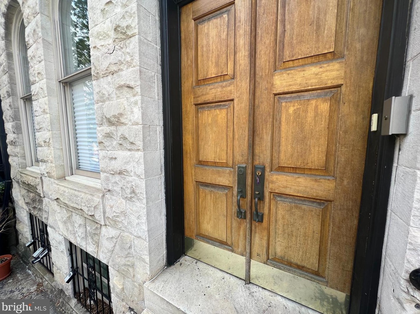 1230 N Calvert St Apt 1, Baltimore, MD 21202