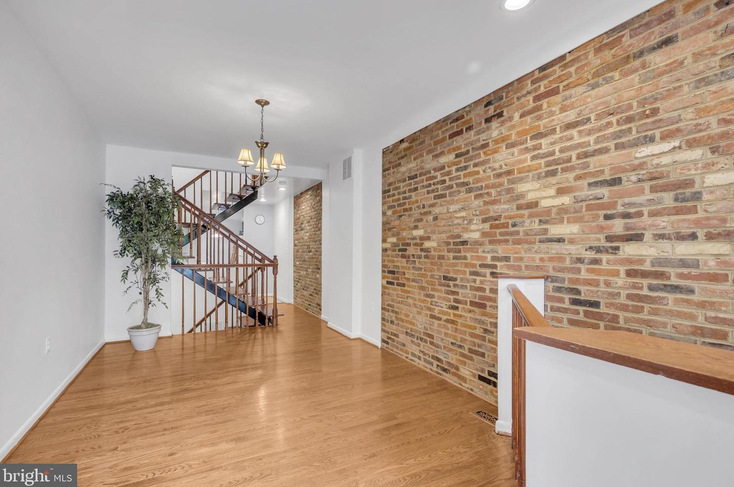 827 Charles St, Baltimore MD  21230-5338 exterior