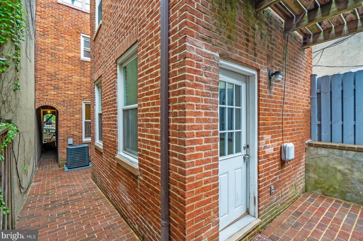 805 Charles St, Baltimore MD  21230-3904 exterior