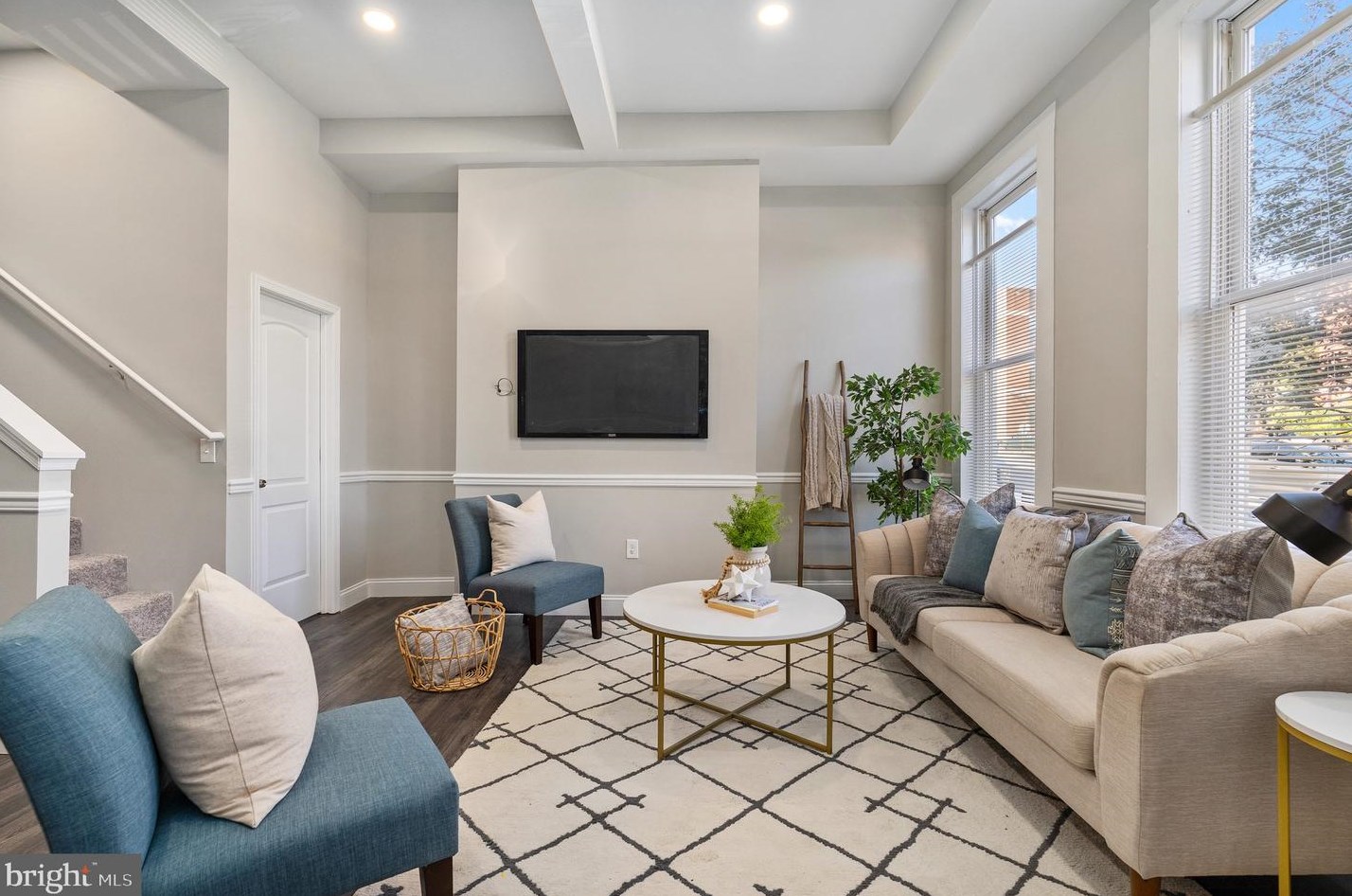 1723 Hollins St, Baltimore, MD 21223