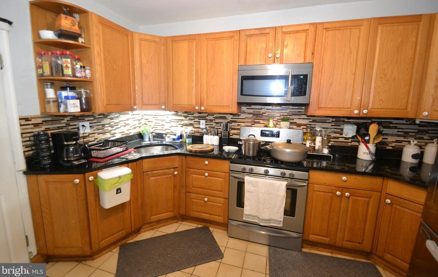 350 Elrino St, Baltimore, MD 21224-2720