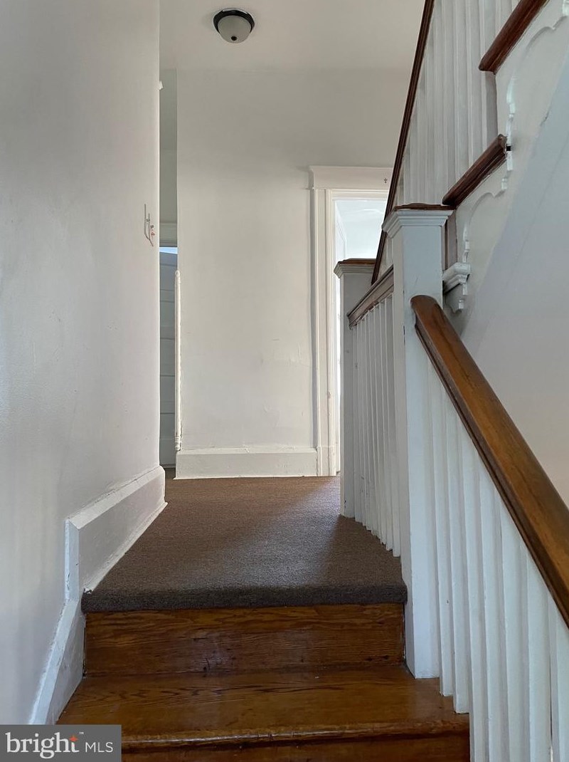 2803 Roslyn Ave, Baltimore MD  21216-1714 exterior