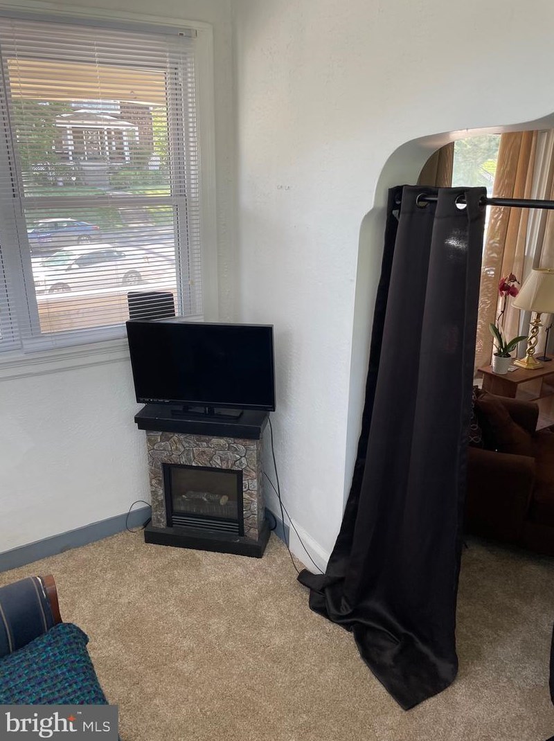 2803 Roslyn Ave, Baltimore MD  21216-1714 exterior
