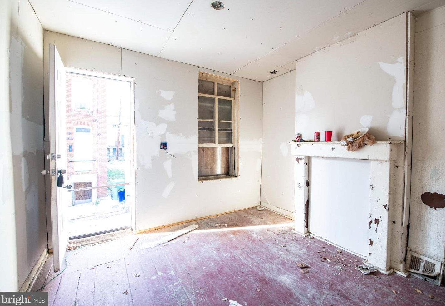 1561 Richland St, Baltimore, MD 21217-1810