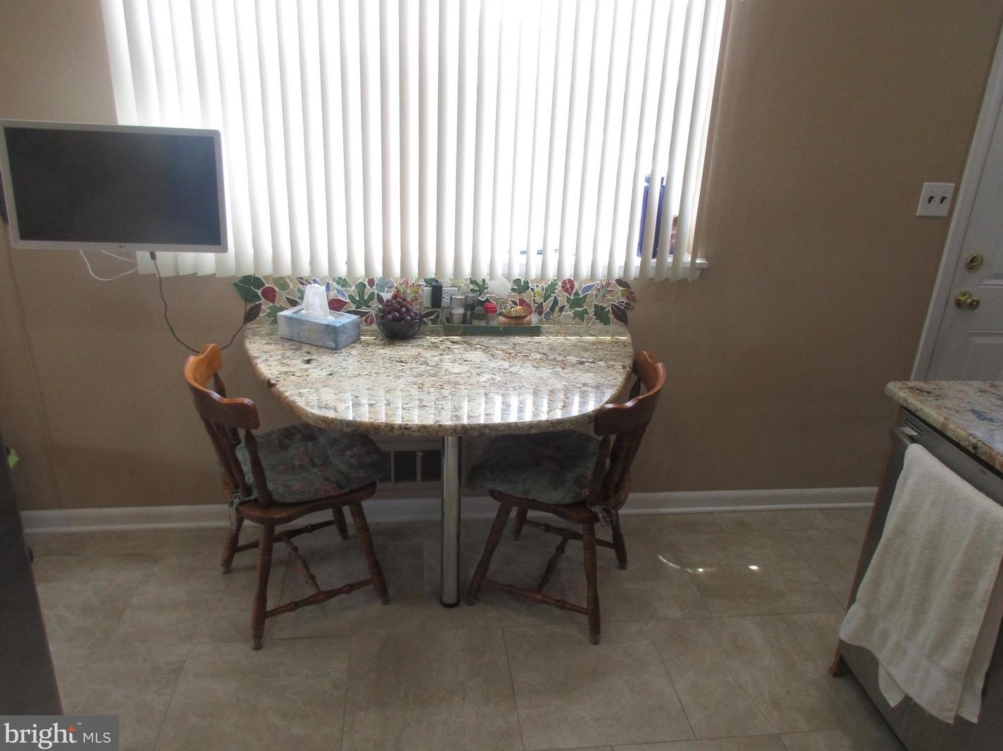 2812 Steele Ave, Baltimore, MD 21207-1729