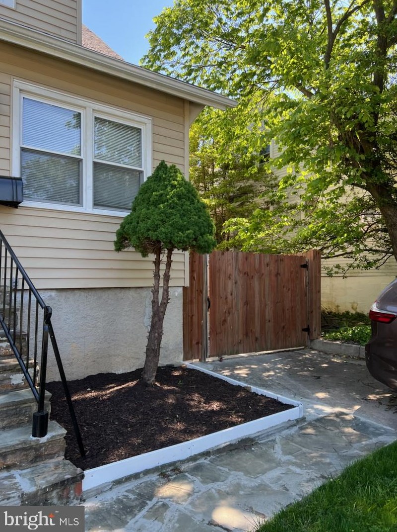 3310 Lerch Dr, Baltimore, MD 21214-2909