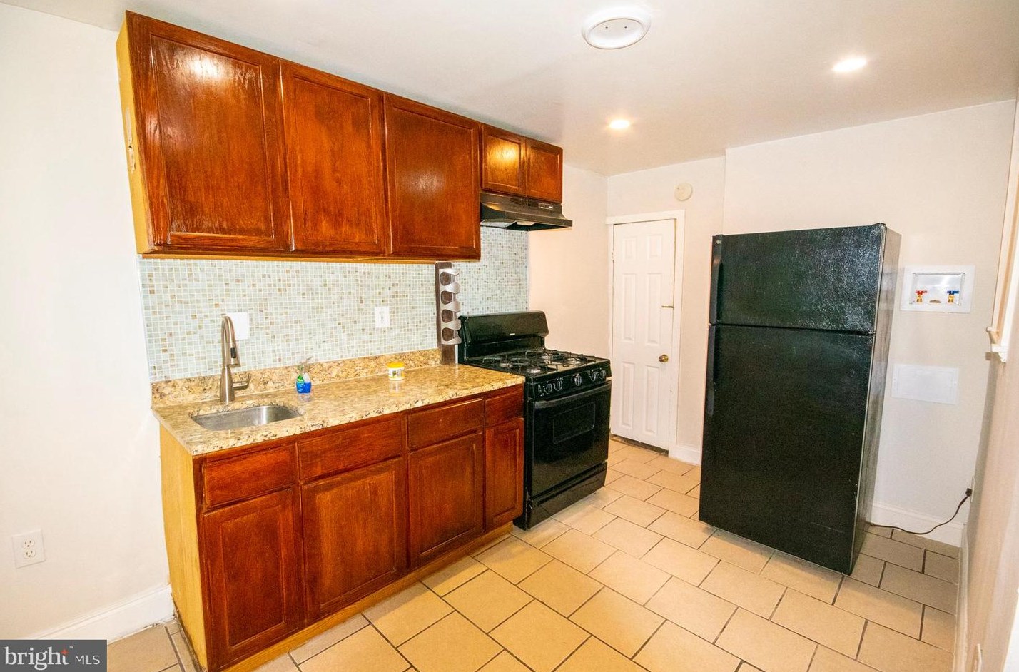 2314 Bryant Ave, Baltimore MD  21217-1907 exterior