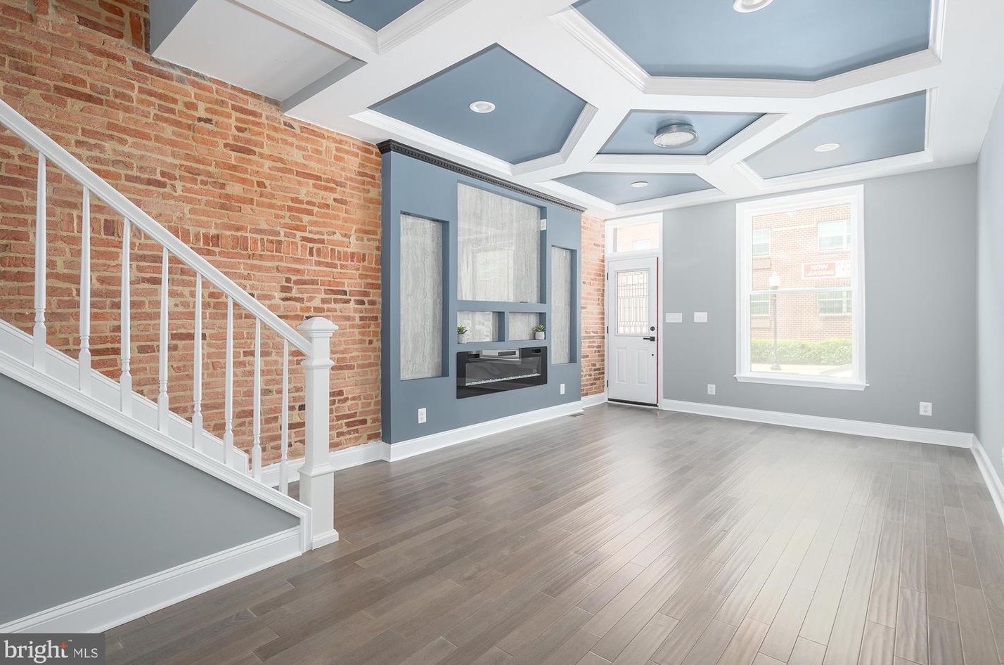 2213 Biddle St, Baltimore, MD 21213-3405