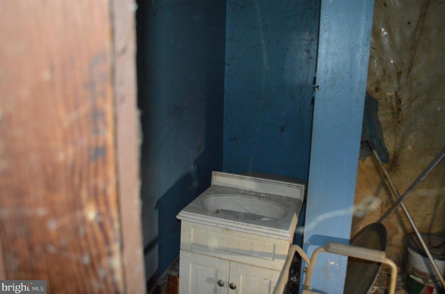 43 Kresson St, Baltimore MD  21224-1708 exterior