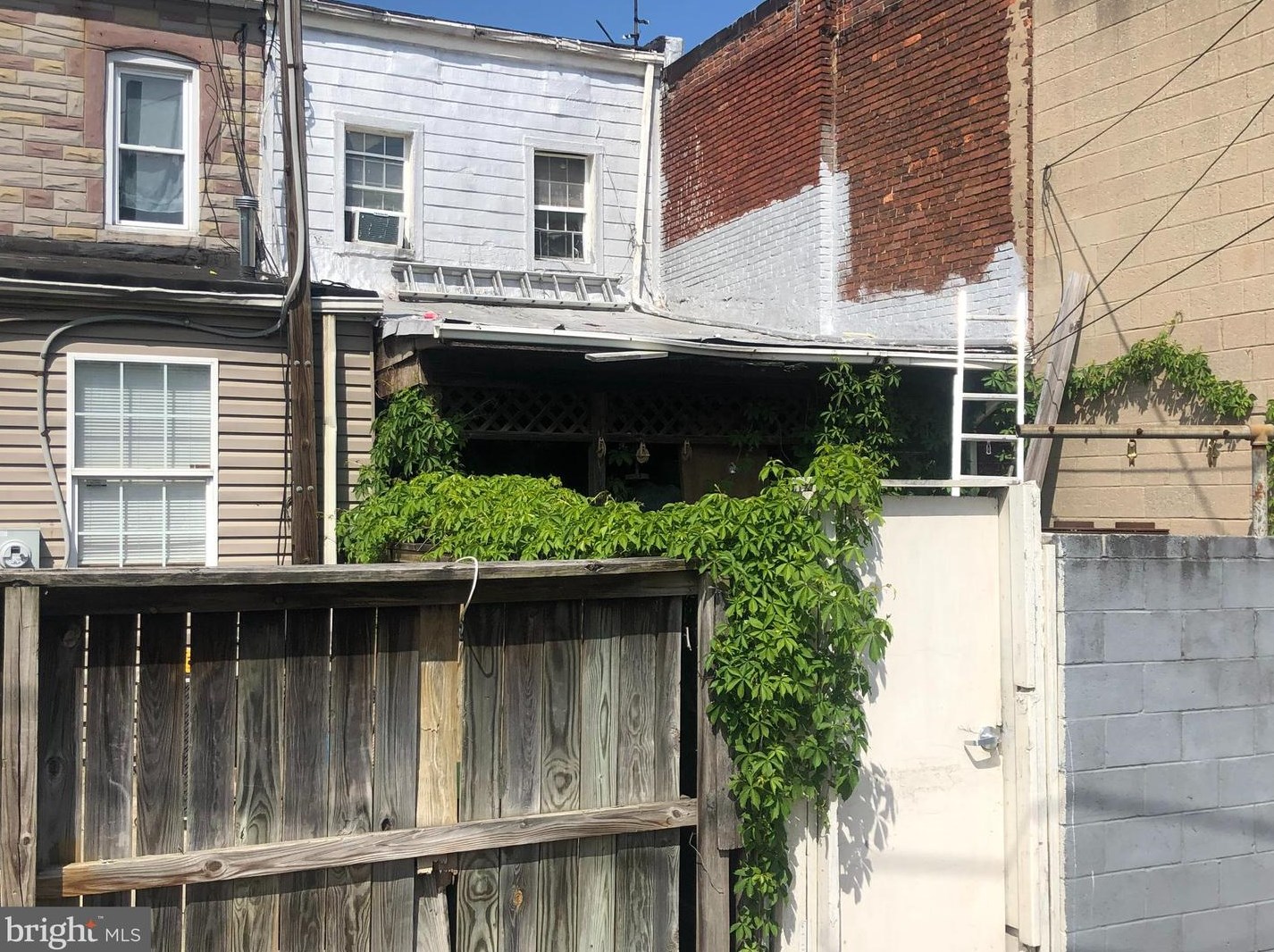 43 Kresson St, Baltimore MD  21224-1708 exterior