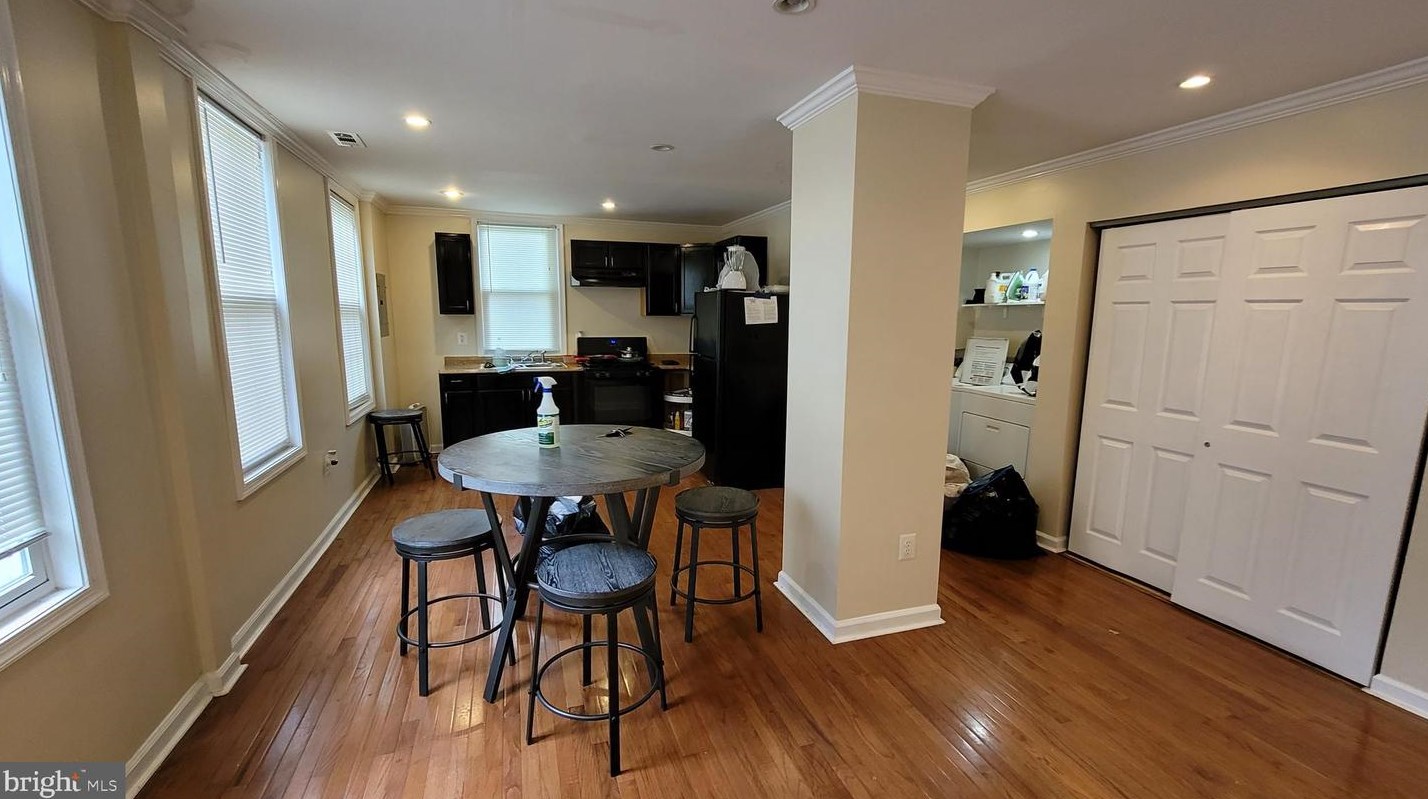2926 Erdman Ave, Baltimore MD  21213-1140 exterior