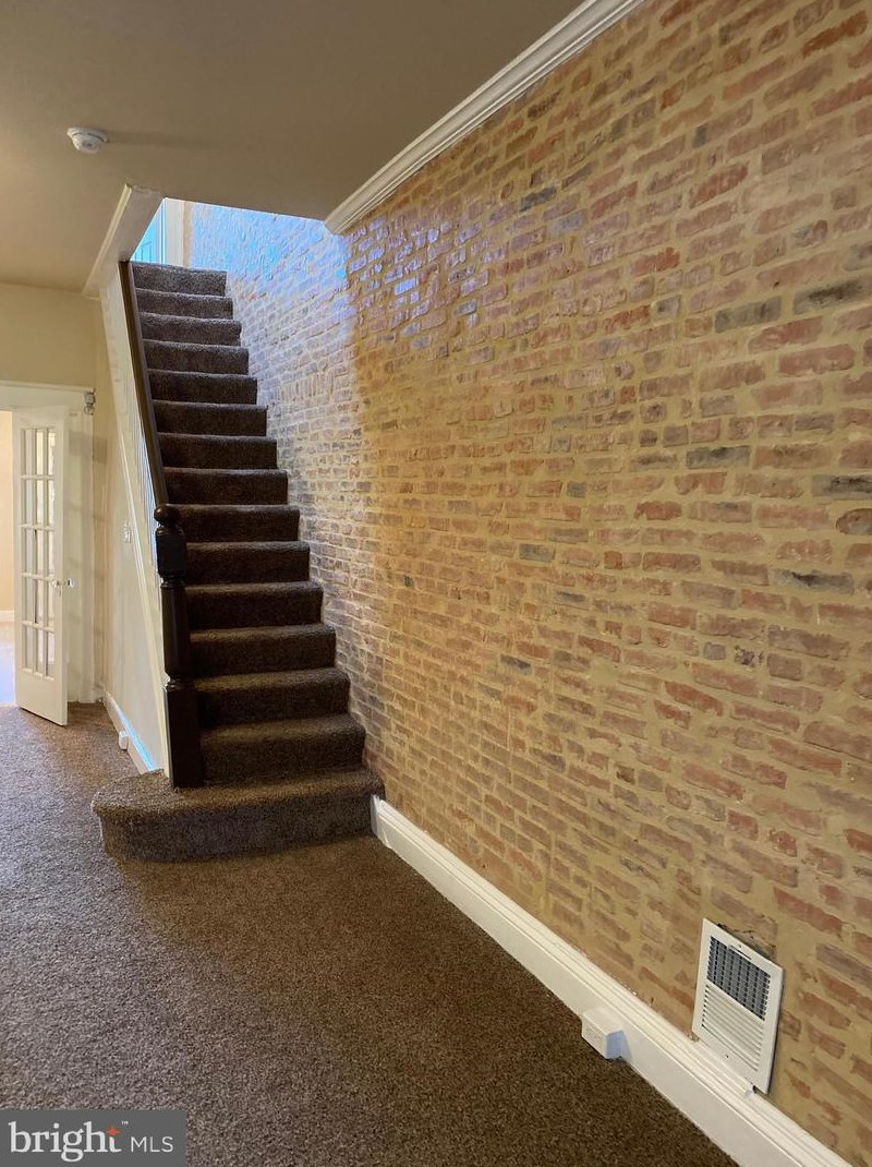 808 Montford Ave, Baltimore MD  21205-1620 exterior