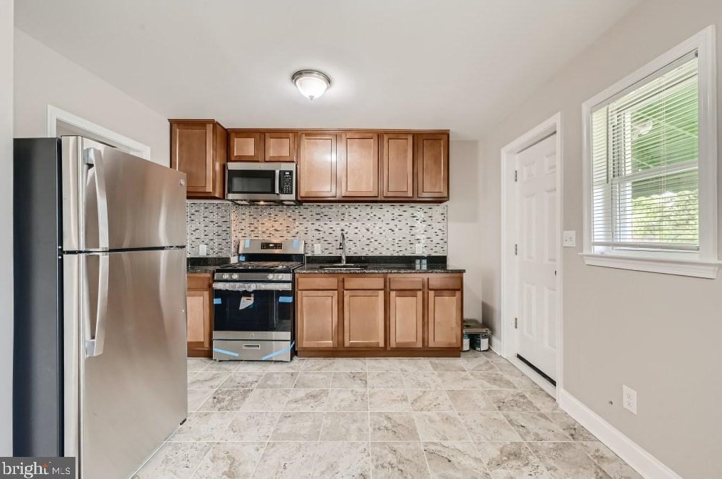 722 Whitmore Ave, Baltimore, MD 21216-4737