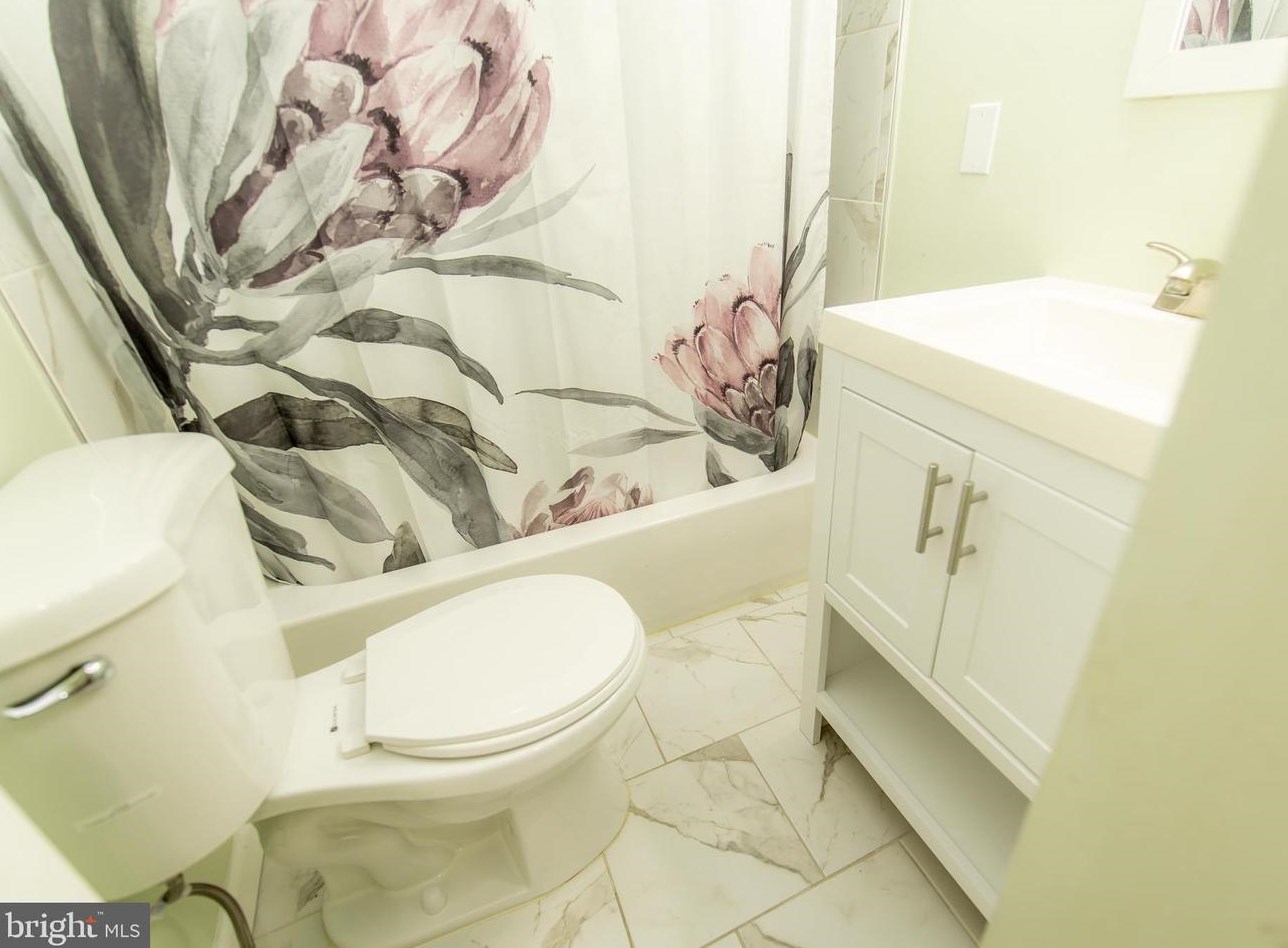 205 Pontiac Ave, Baltimore MD 21225-2236 exterior