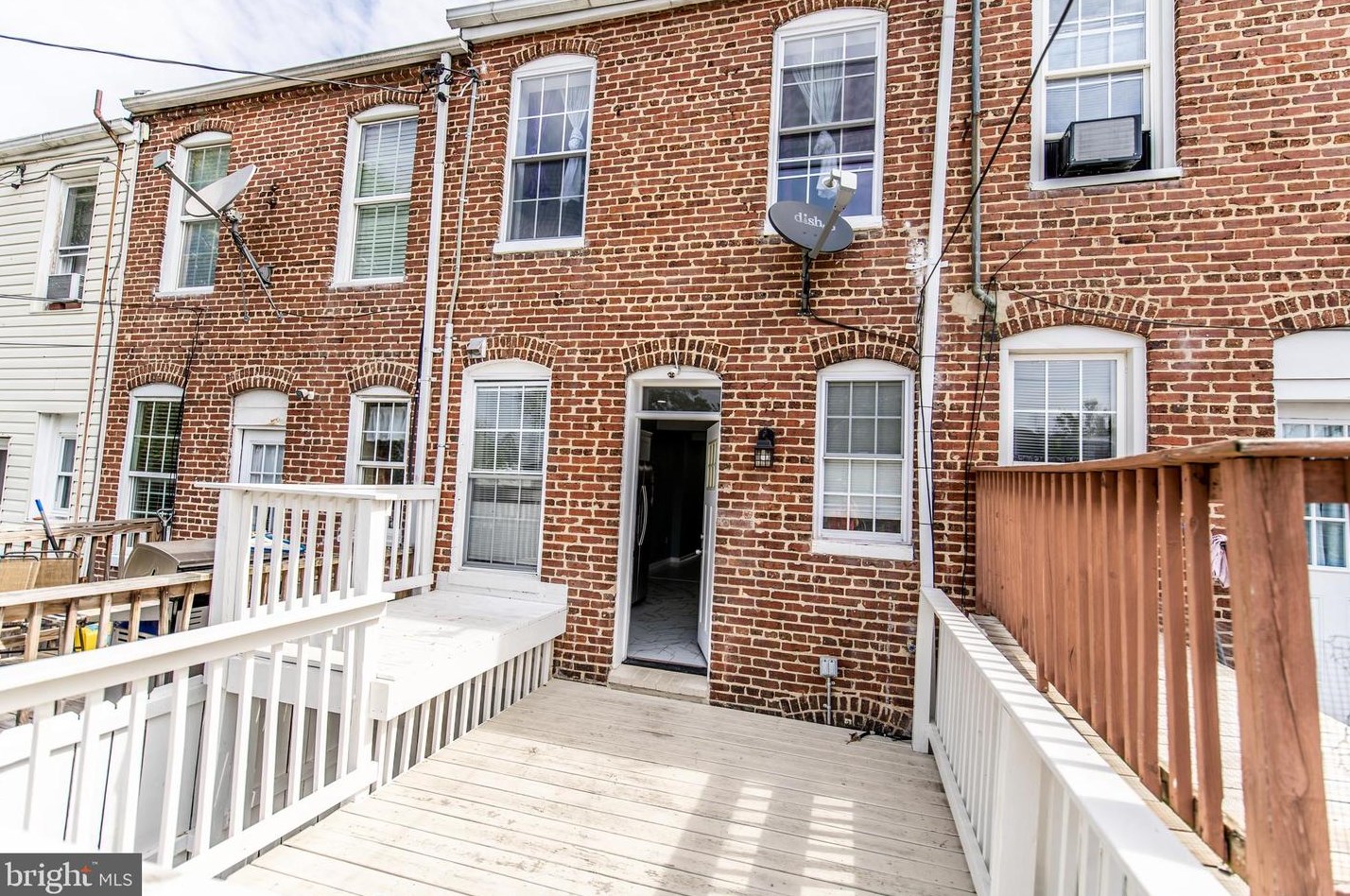 205 Pontiac Ave, Baltimore MD 21225-2236 exterior