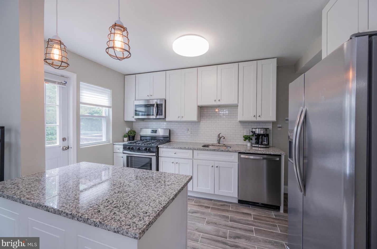 211 Boswell Rd, Baltimore, MD 21229-3212