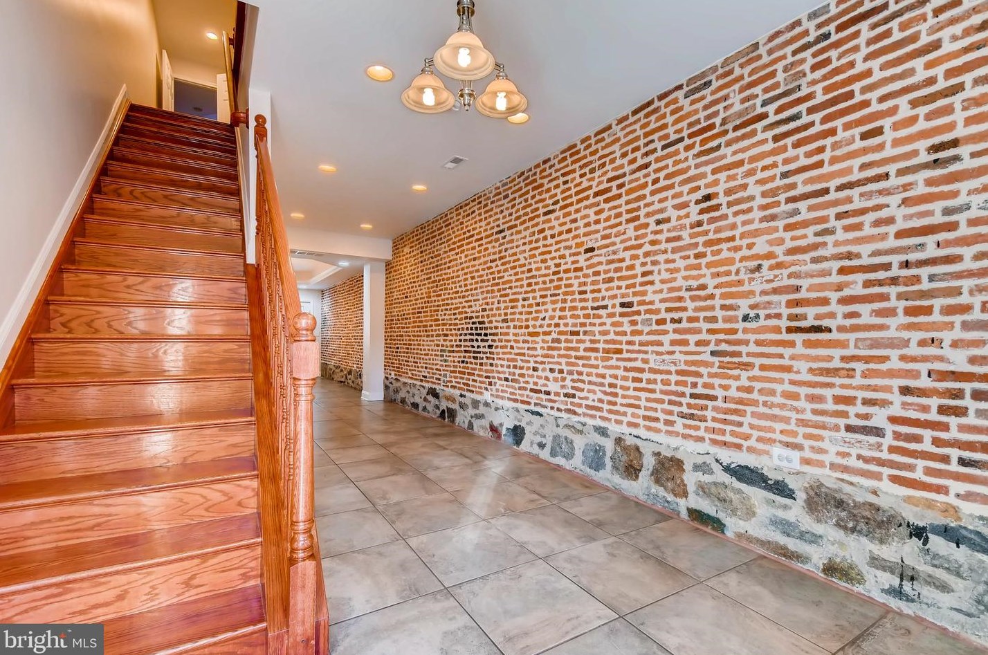 313 Baylis St, Baltimore, MD 21224-2306
