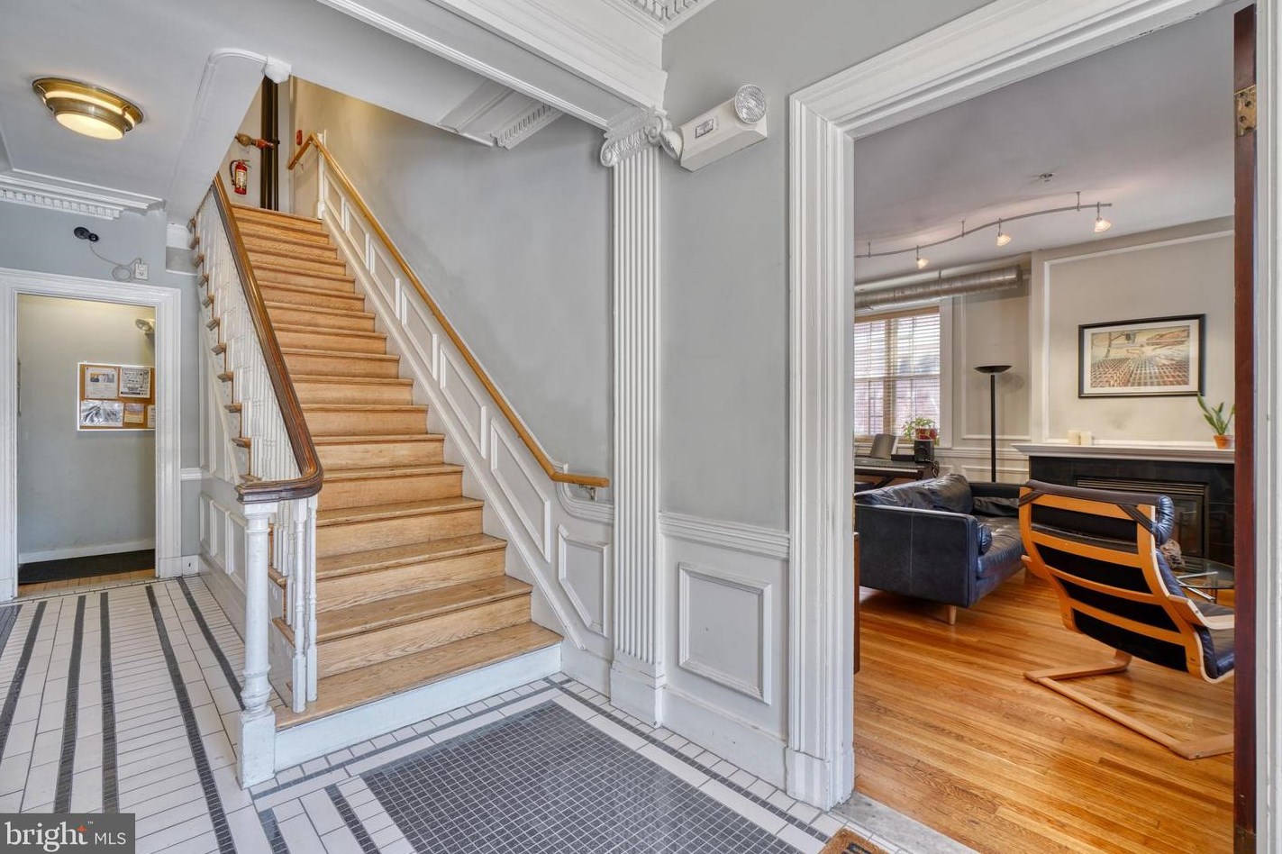 104 Madison St, Baltimore, MD 21201-4739