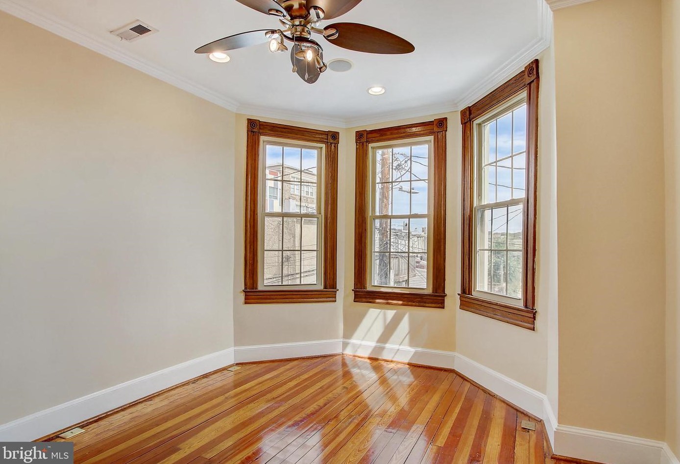 2736 Baltimore St, Baltimore MD  21224-1108 exterior