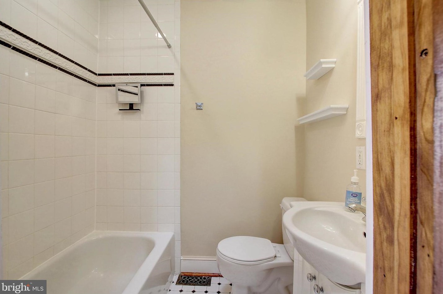 2736 Baltimore St, Baltimore MD  21224-1108 exterior