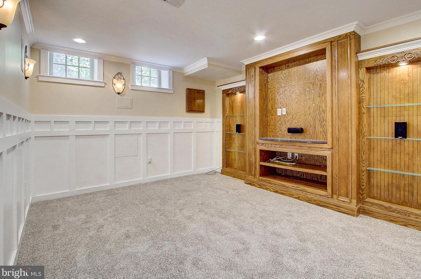 2736 Baltimore St, Baltimore MD  21224-1108 exterior