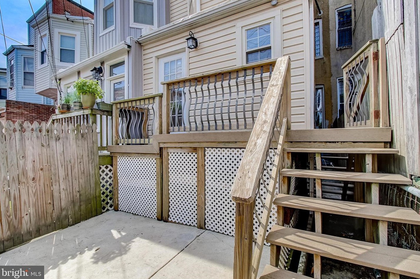 2736 Baltimore St, Baltimore MD  21224-1108 exterior