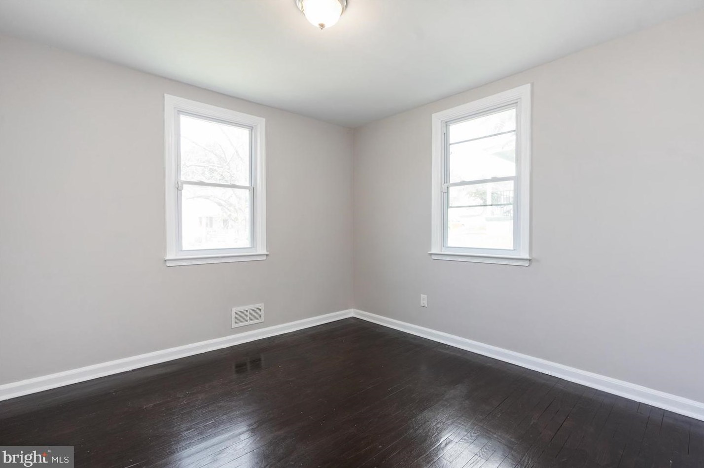 4006 Wilke Ave, Baltimore MD 21206-5555 exterior