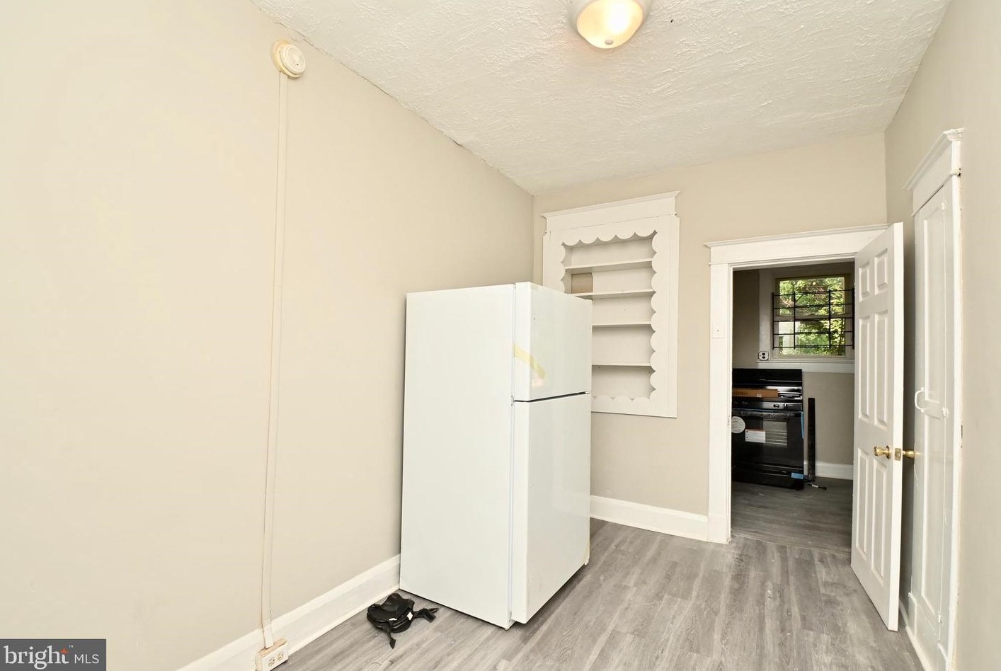 616 Woodington Rd, Baltimore MD  21229-1837 exterior