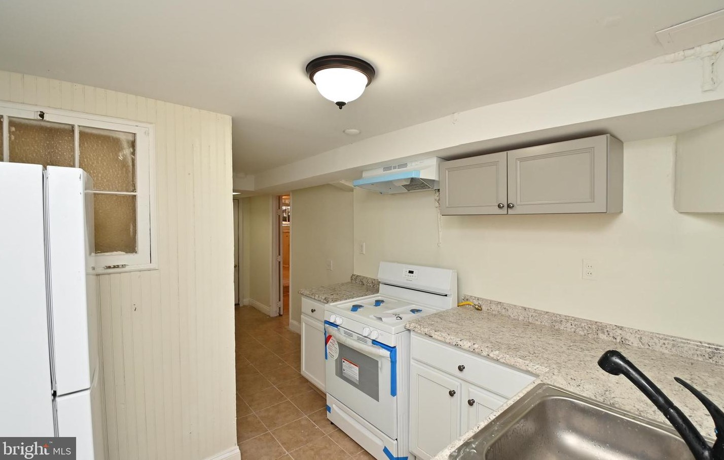 616 Woodington Rd, Baltimore MD  21229-1837 exterior