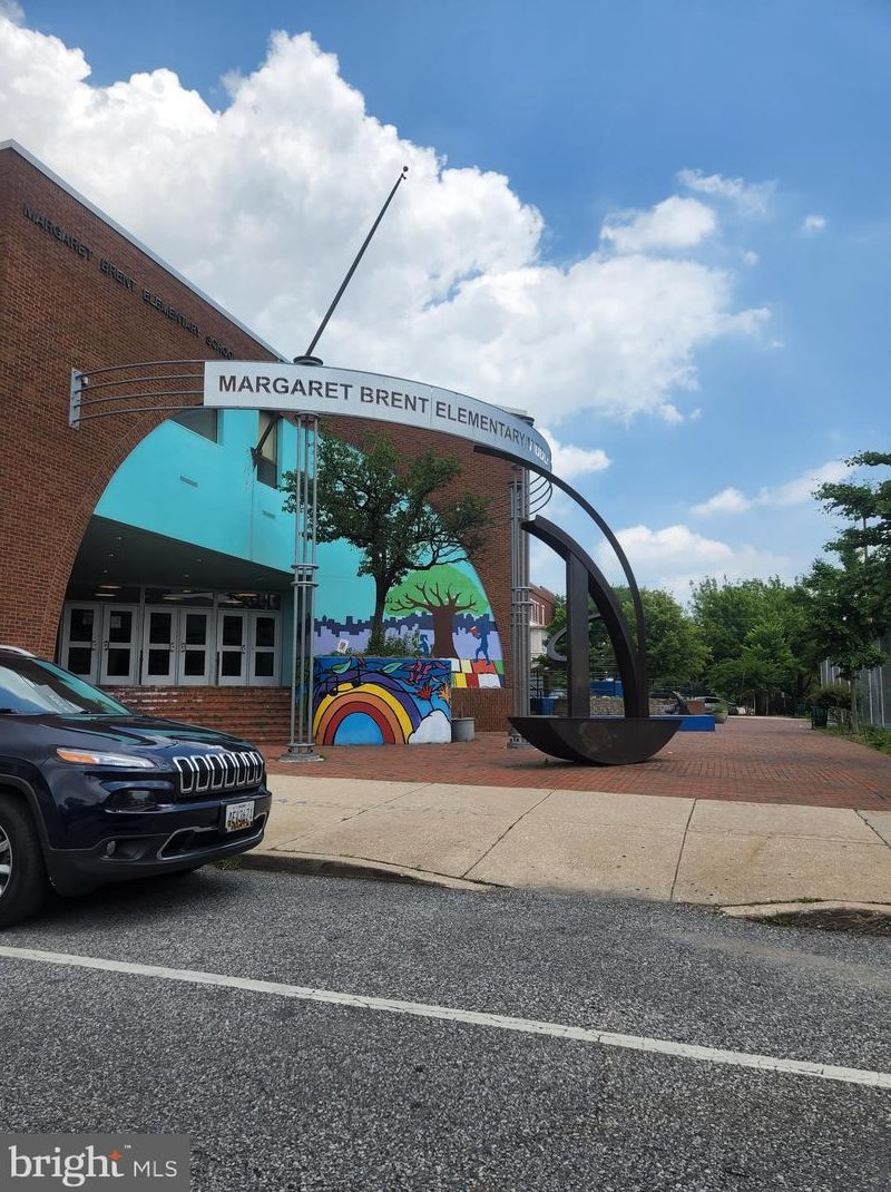 4 26th St, Baltimore, MD 21218-4512
