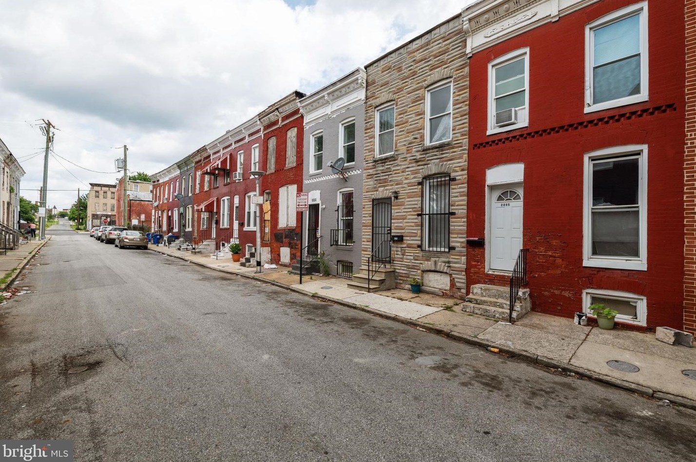 2007 Etting St, Baltimore, MD 21217-3329