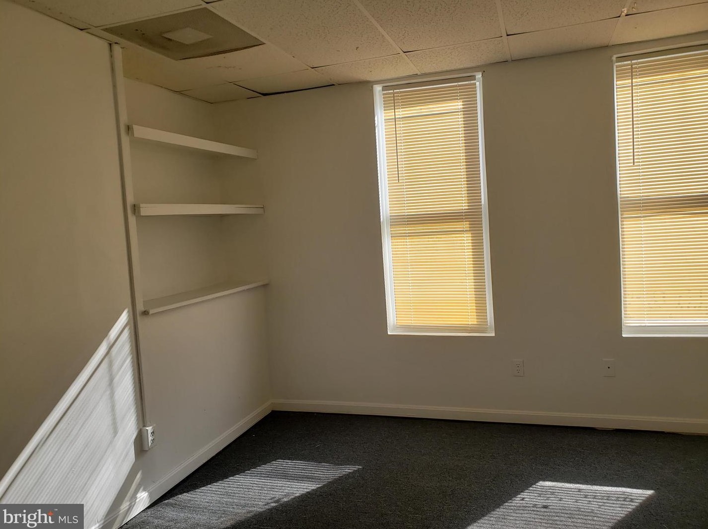 105 Saratoga St, Baltimore MD  21201-4208 exterior