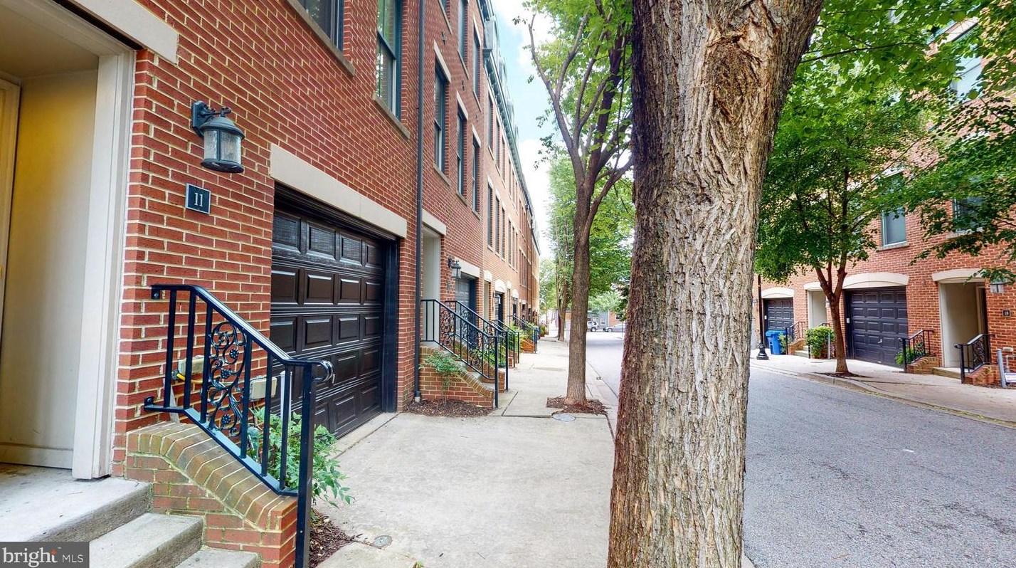 11 Regester St, Baltimore, MD 21231-1817