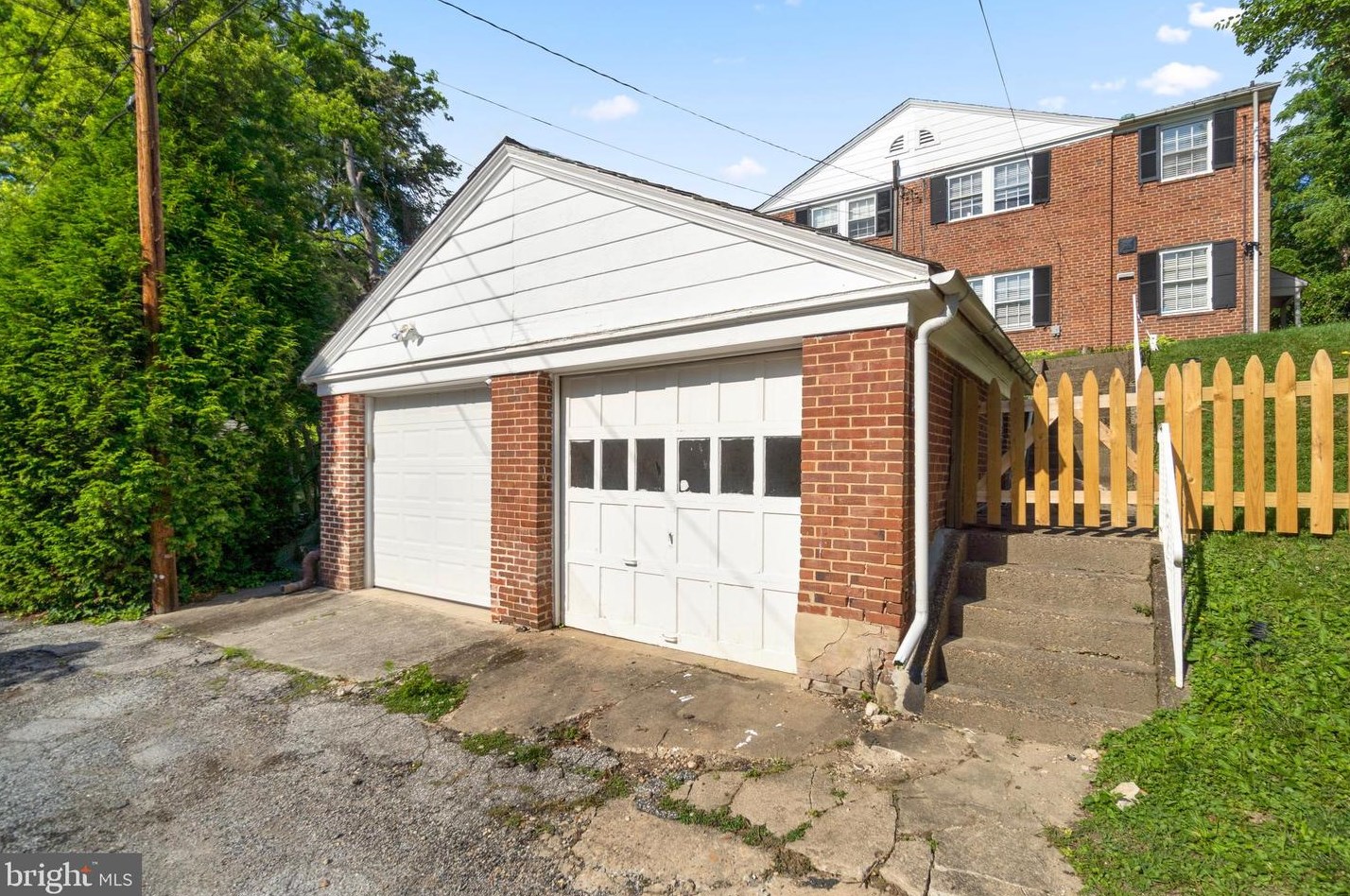 5 Southfield Pl, Baltimore MD  21212-3816 exterior