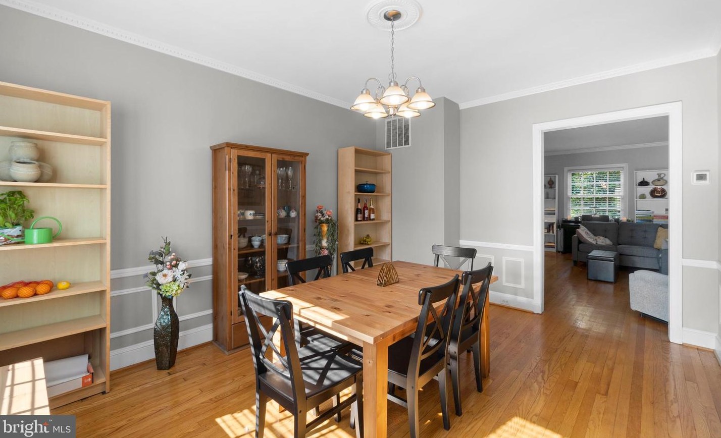 5 Southfield Pl, Baltimore MD  21212-3816 exterior