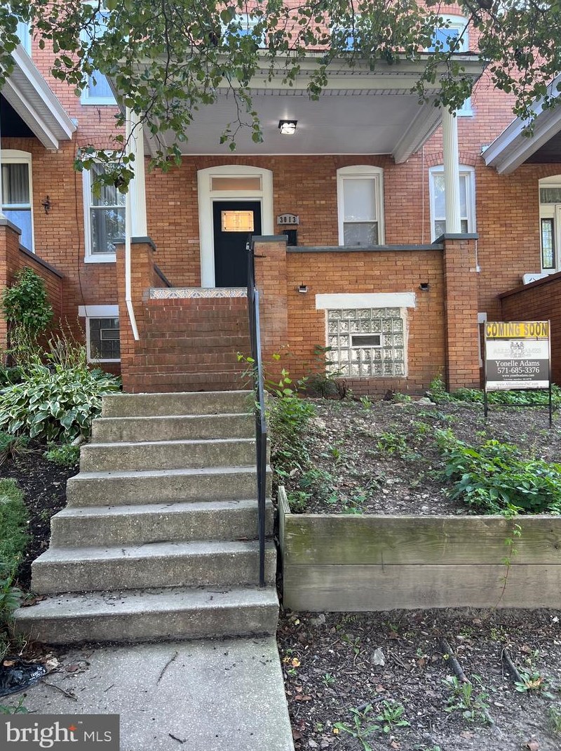 3013 The Alameda, Baltimore MD  21218-3732 exterior