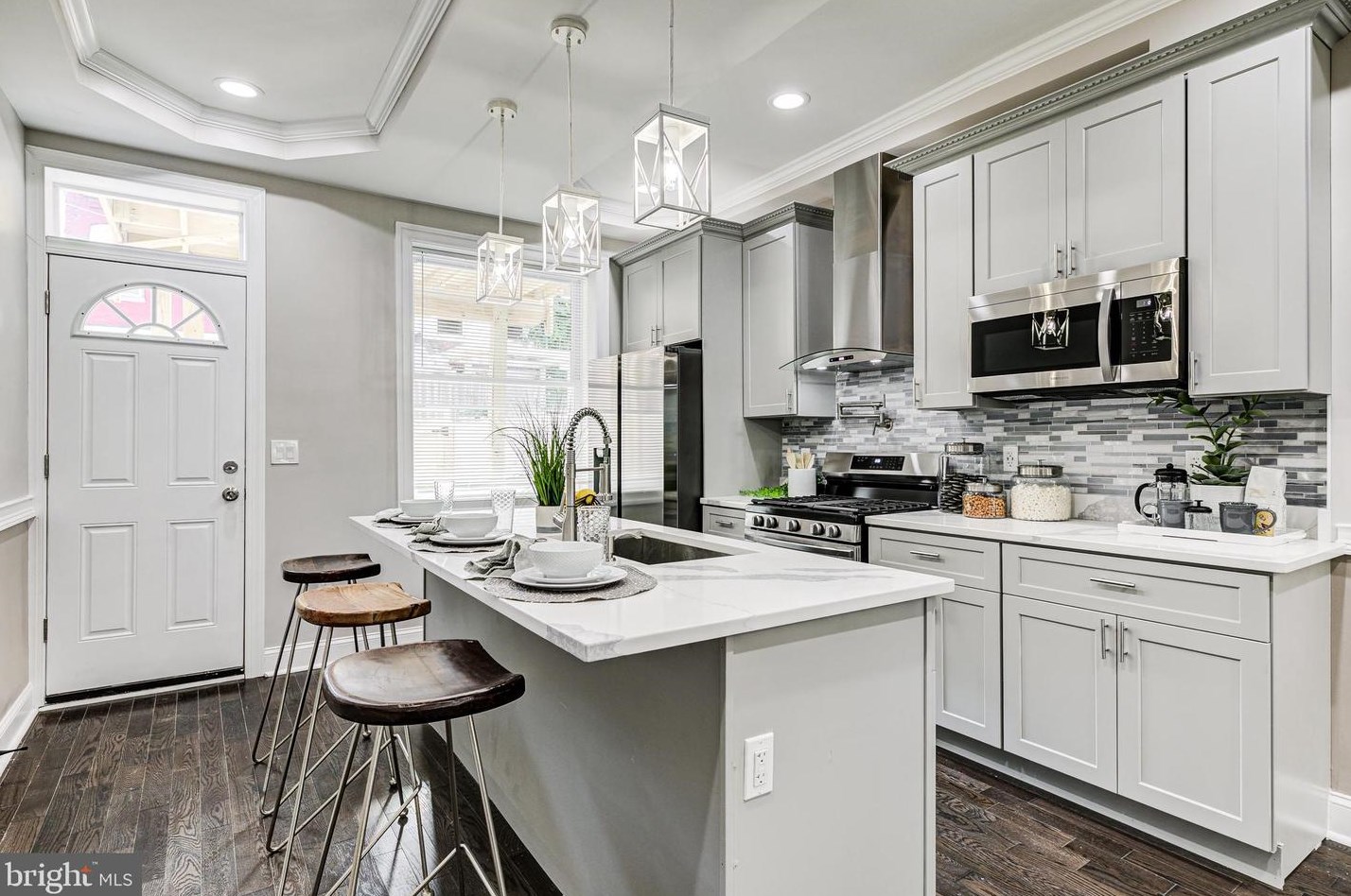 704 Collington Ave, Baltimore MD  21205-2311 exterior