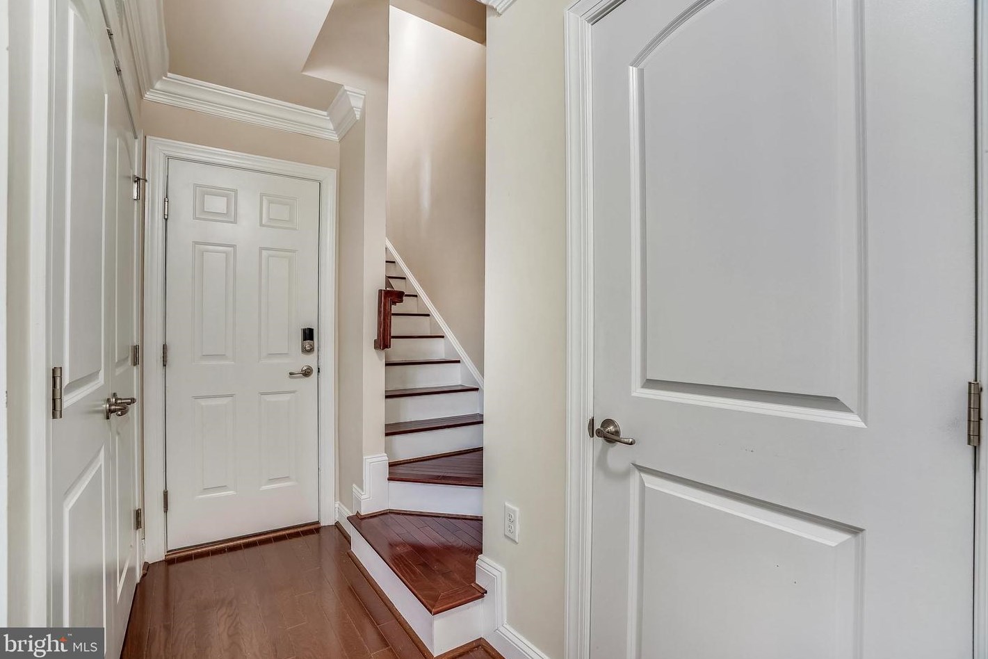 4521 Scarlet Oak Ln, Baltimore MD  21229-2485 exterior