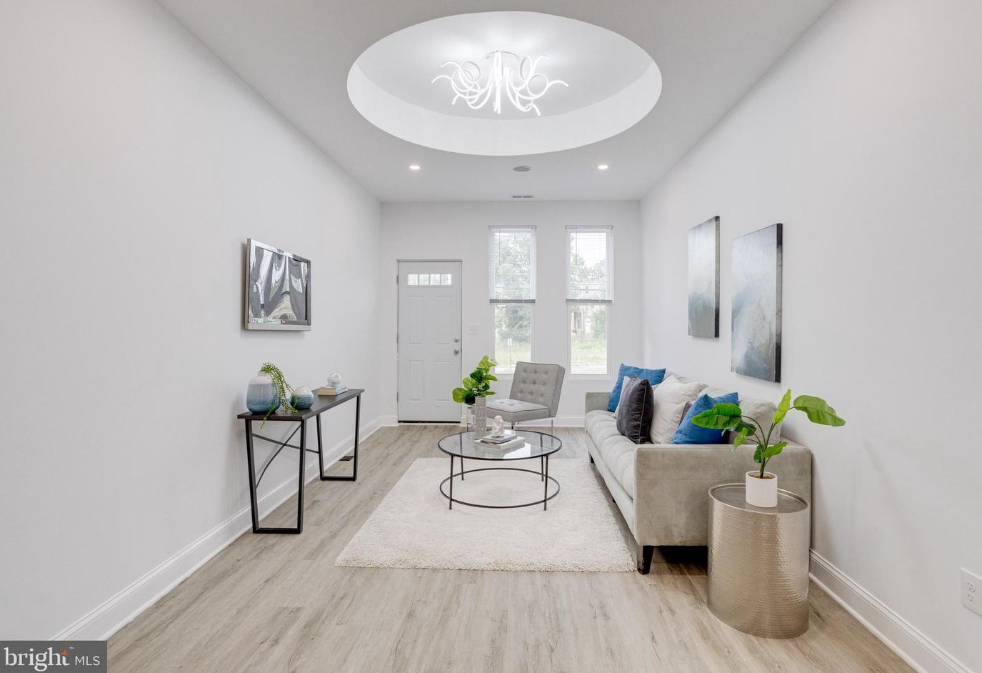 2114 Druid Hill Ave, Baltimore MD 21217-3520 exterior