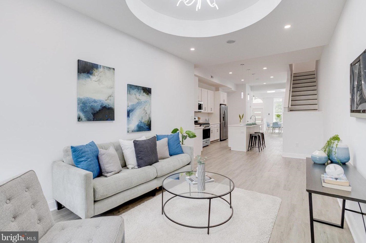 2114 Druid Hill Ave, Baltimore MD 21217-3520 exterior