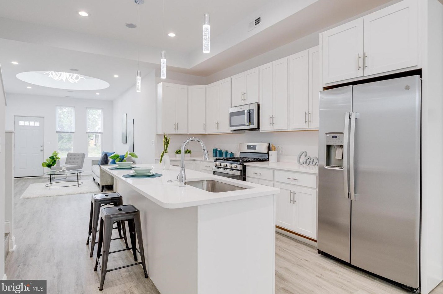 2114 Druid Hill Ave, Baltimore MD 21217-3520 exterior