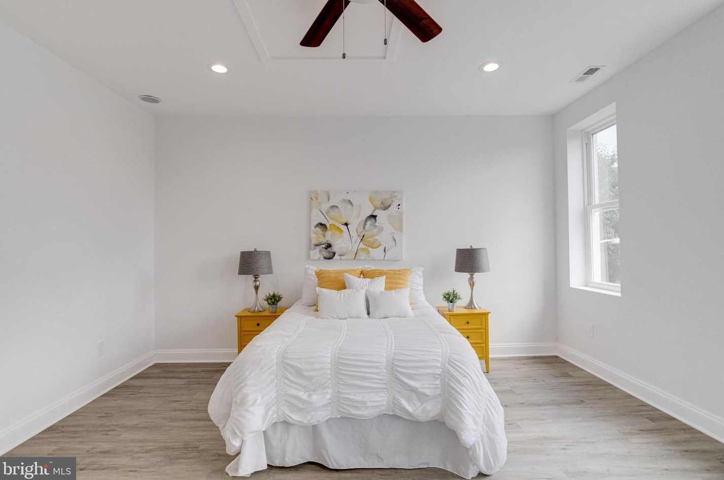 2114 Druid Hill Ave, Baltimore MD 21217-3520 exterior