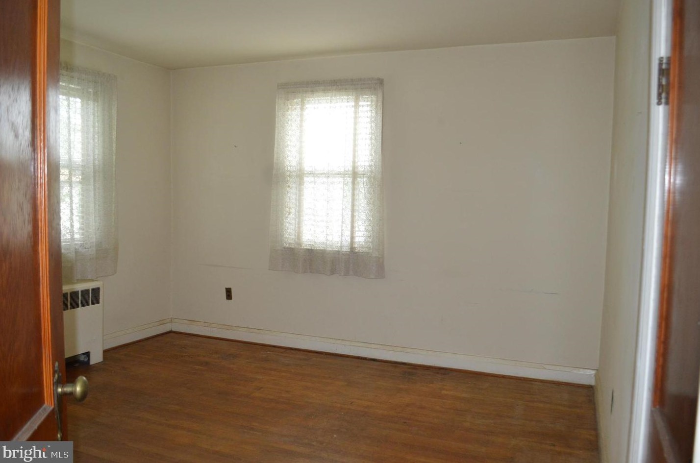 2212 Hamilton Ave, Baltimore MD  21206-3640 exterior