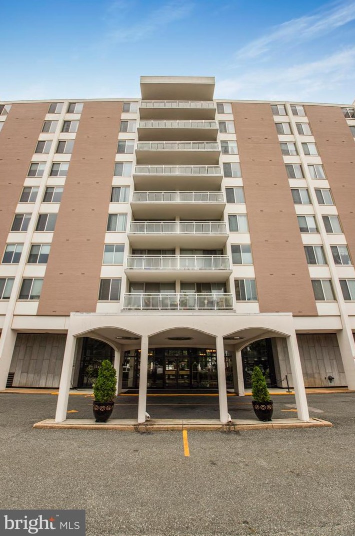 6210 Park Heights Ave, Baltimore MD  21215-3626 exterior