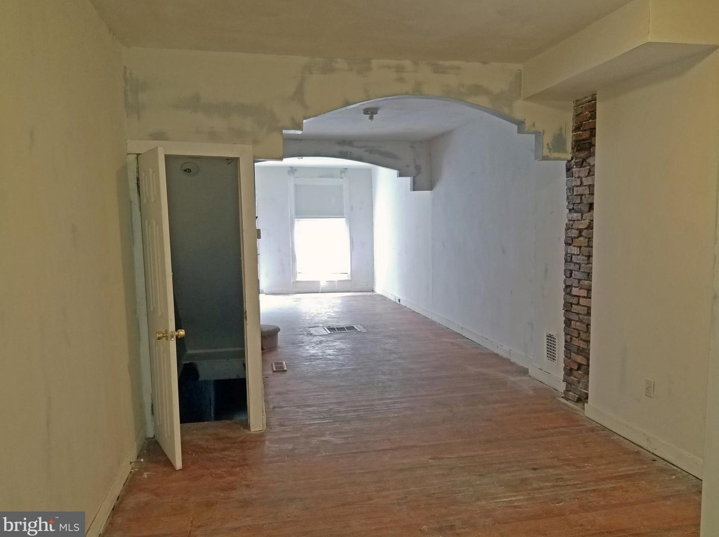 716 Belnord Ave, Baltimore MD  21205-2623 exterior