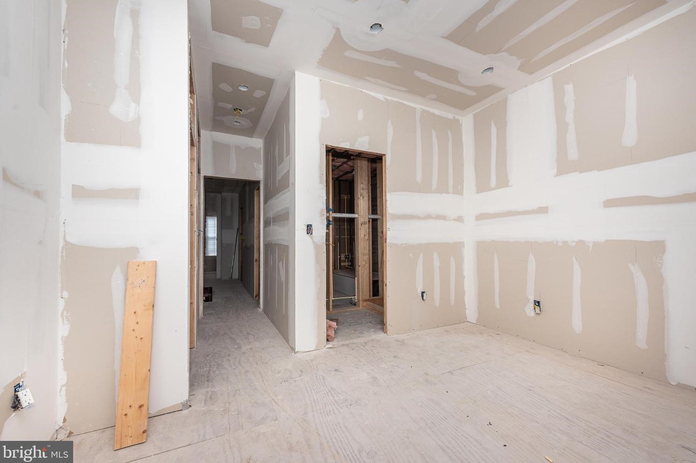 2215 Aiken St, Baltimore MD 21213-2202 exterior